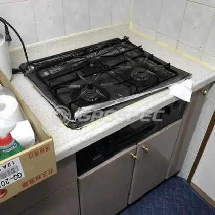 施工前のビルトインガスコンロ（DG3049NR）