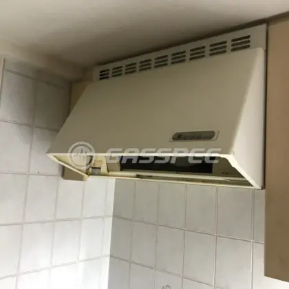 施工前のレンジフード