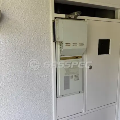 施工前の給湯器（OUR-161）