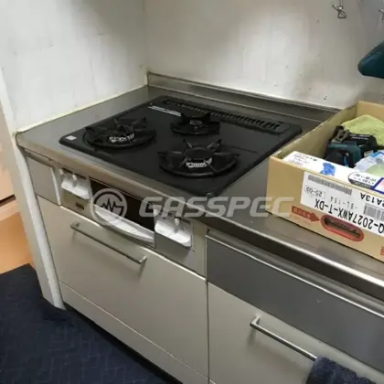 施工前のビルトインガスコンロ（DG32E3NR）