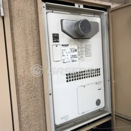 施工前の暖房熱源機（YG2458RT）