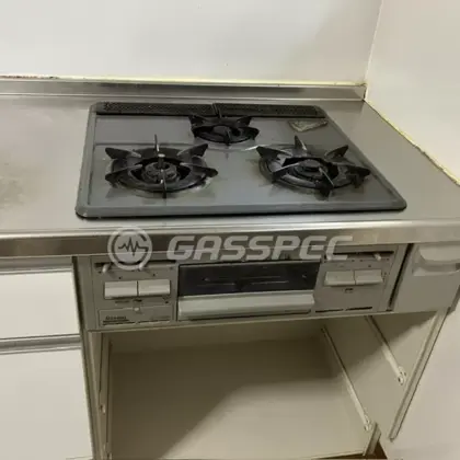 施工前のビルトインガスコンロ（RBG-32J6-R）