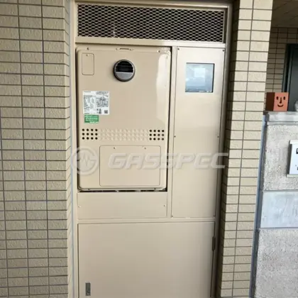 施工前の暖房熱源機（GTH-CV2450AW3H　BL）