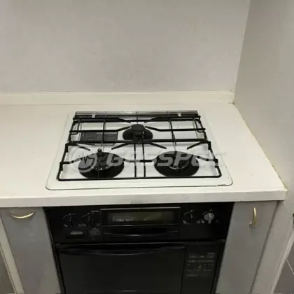 施工前のビルトインガスコンロ（DG3050NR/DR404E）