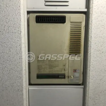 施工前の給湯器（GQ-1300WA）