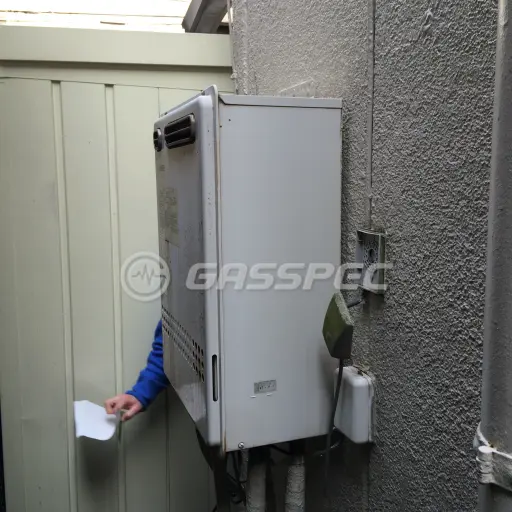 交換前の給湯器（ノーリツ GT-2412SAWX）