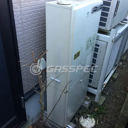 施工前の暖房熱源機（DS-107RSA-W6）