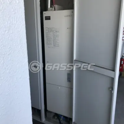 施工前の給湯器（AT-247FA-AQ）