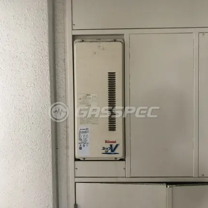 施工前の給湯器（RUF-VS2000SAU-VC）