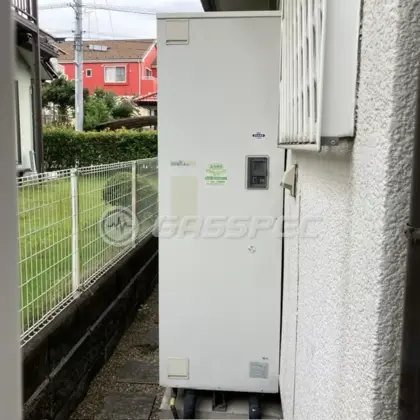 施工前の電気温水器（SRG-4664-BL）