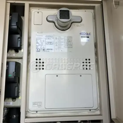 施工前の暖房熱源機（GTH-C2447AW3H-T）