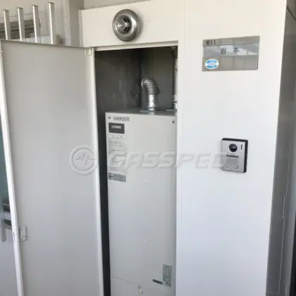 施工前の給湯器（AD-200FFA）