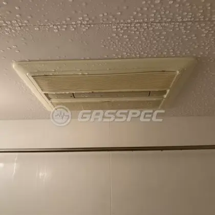 施工前の浴室乾燥機（PBD-331TC3J）