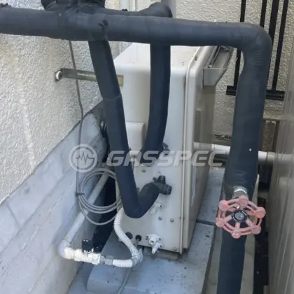 施工前の給湯器（RFS-V2006A）
