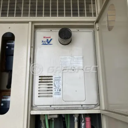 施工前の給湯器（RUFH-VD2400AT2-3）