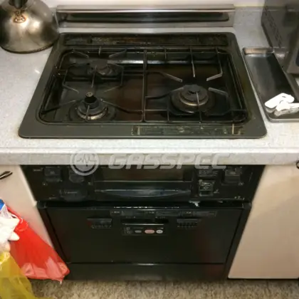 施工前のビルトインガスコンロ（DG3247NR）