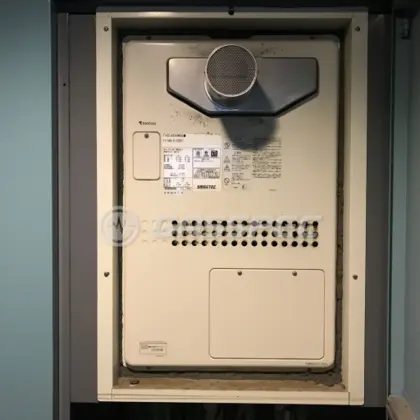 施工前の暖房熱源機（GTH-2417AWX6H-T）