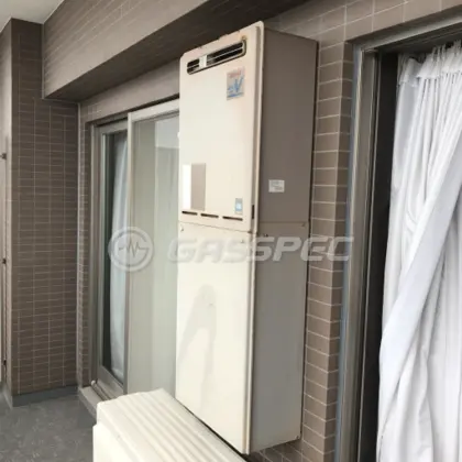 施工前の給湯器（RUF-V2401SAW）