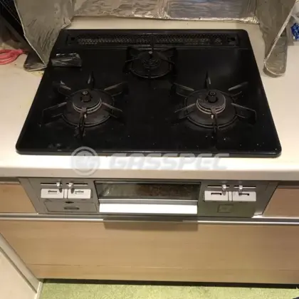 施工前のビルトインガスコンロ（DG32K3SR）