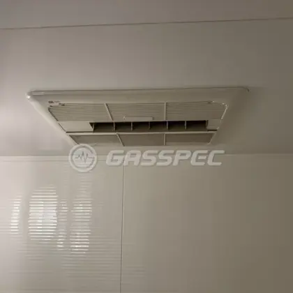 施工前の浴室乾燥機（BBD-3304ACSK-J3）