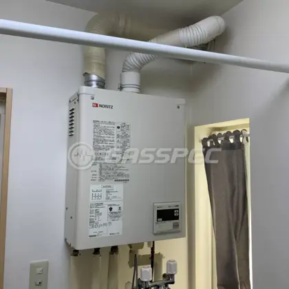 施工前の給湯器（OTQ-G4702SAWFF）