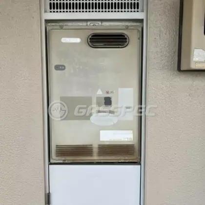 施工前の給湯器（RGH16CF2-S）
