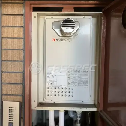 施工前の給湯器（GQ-1625WS-T）