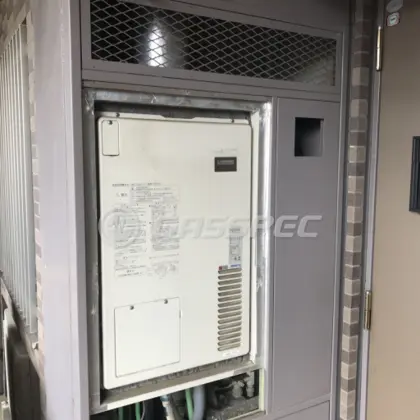 施工前の暖房熱源機（AT-4200ARS9AW3Q）