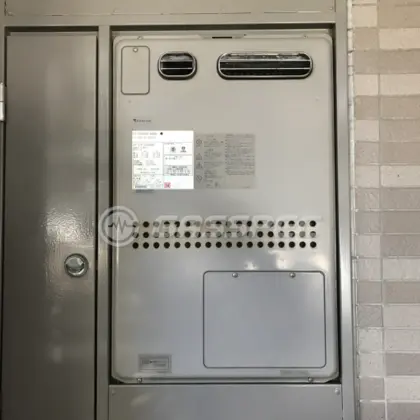 施工前の暖房熱源機（GTH-2413AWXH）