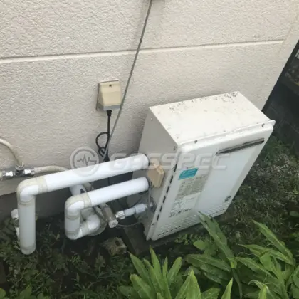 施工前の給湯器（GRQ-2050AX-1）