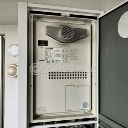 施工前の暖房熱源機（GTH-2444AWX6H-T）