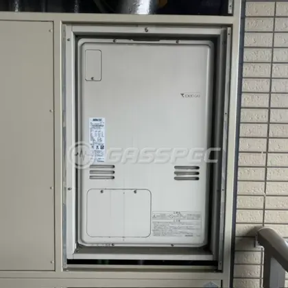 施工前の給湯器（RUFH-V2403AU2-3）