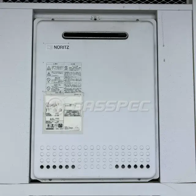交換前の給湯器（ノーリツ GT-2428SAWX）
