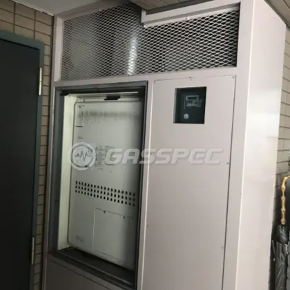 施工前の暖房熱源機（GTH-2413AWXH-H）