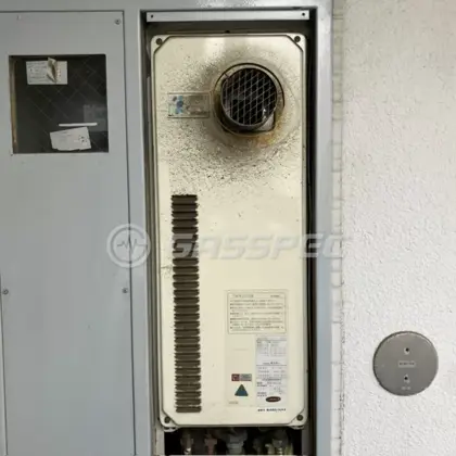 施工前の給湯器（OURB-161DN-T）