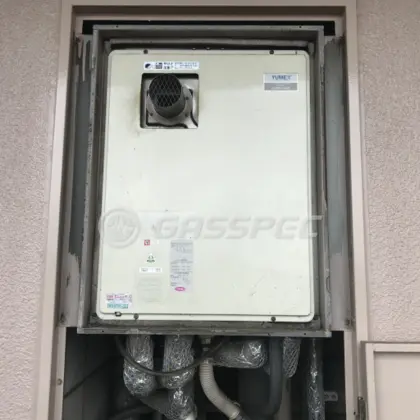 施工前の給湯器（OURB-160D-1）
