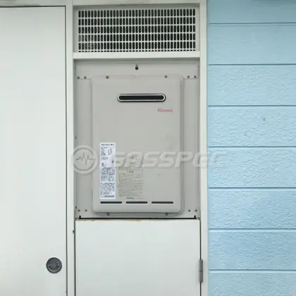施工前の給湯器（RUX-A1611W-E）