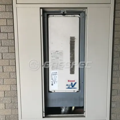 施工前の給湯器（RUF-VS2000SAU-VC）