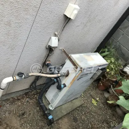施工前の給湯器（GRQ-1000BL）
