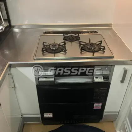 施工前のビルトインガスコンロ（HR-P863D-XDBHL）