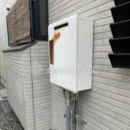 施工前の給湯器（RGE20KS2S2A）