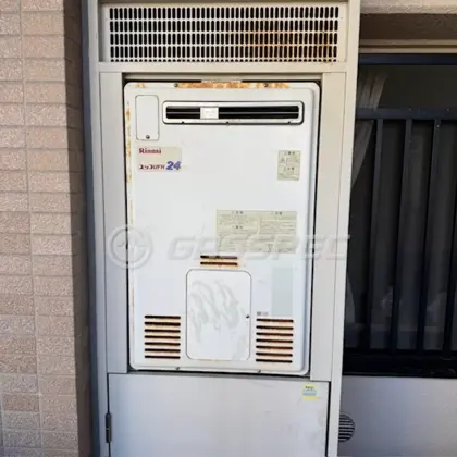 施工前の給湯器（RUFH-2405SAW2-3）