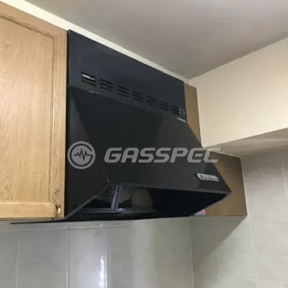 施工前のレンジフード