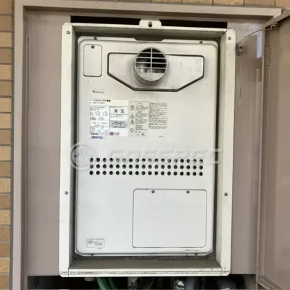 施工前の暖房熱源機（GTH-2413AWXH-T）