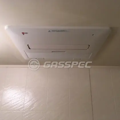 施工後の浴室乾燥機（ノーリツ BDV-4104AUKNC-J2-BL）