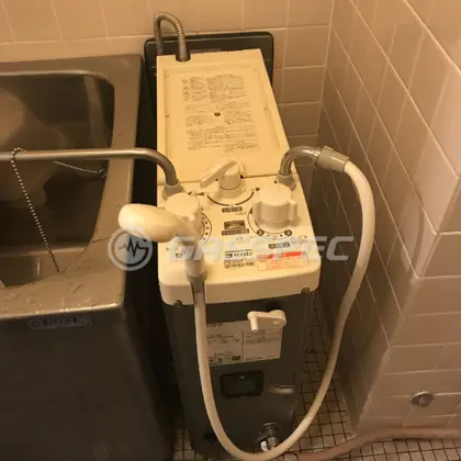 施工前の給湯器（GBSQ-606D）