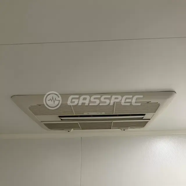 交換前の浴室乾燥機（ハーマン FD2810J3M）