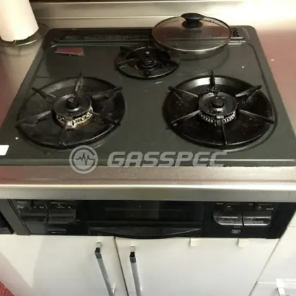 施工前のビルトインガスコンロ（DG32E6SR）