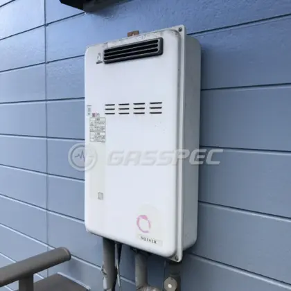 施工前の給湯器（SQ162R）