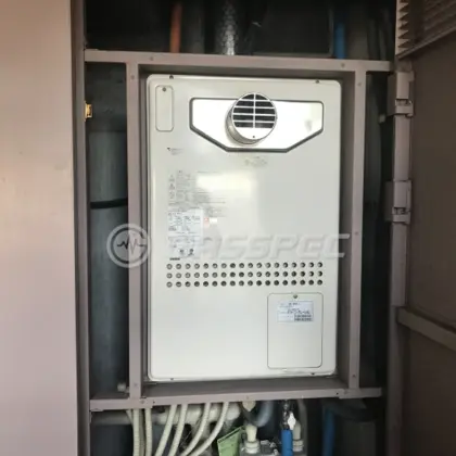 施工前の暖房熱源機（GTH-2401AWXH-T）